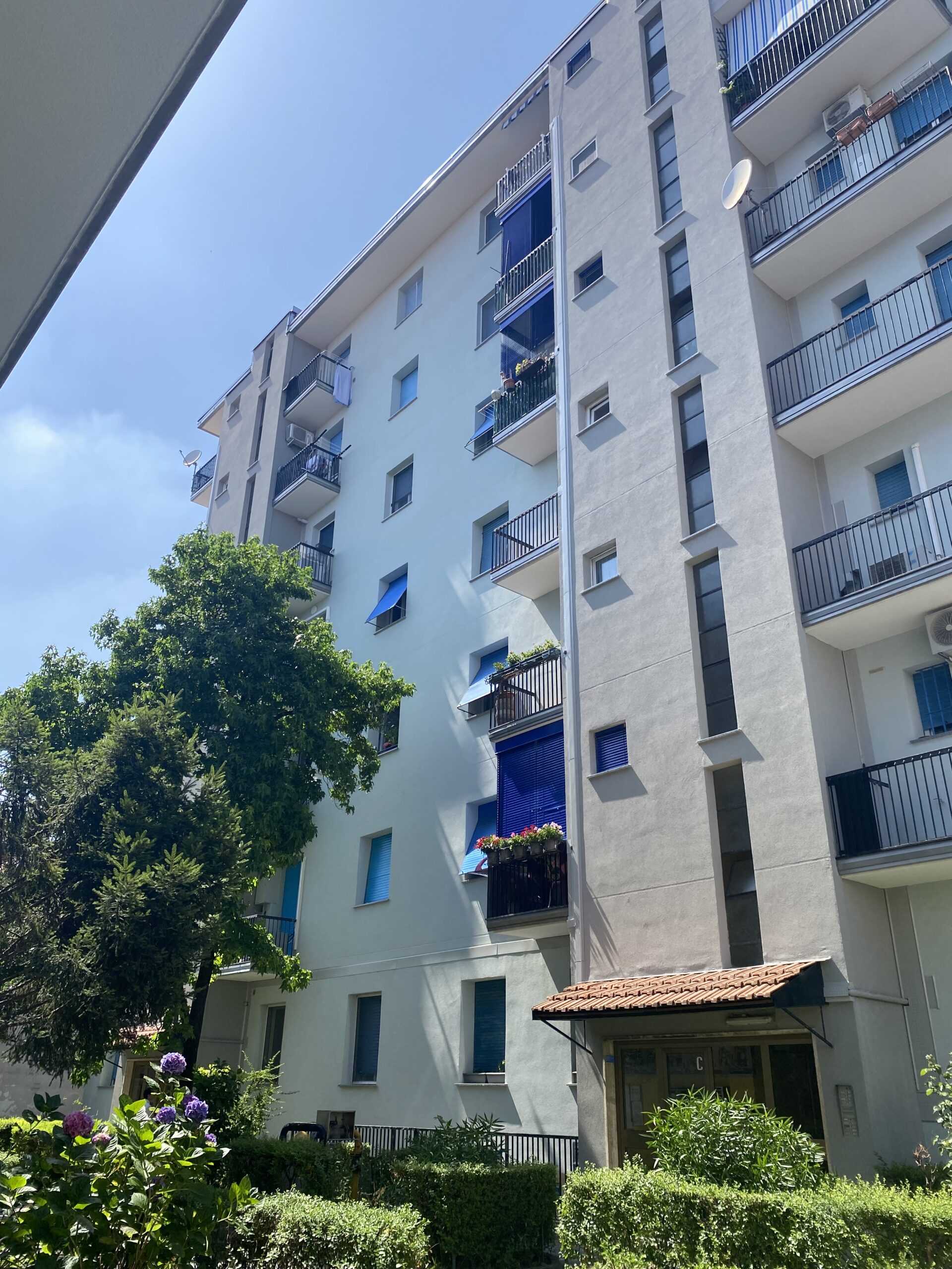 2 locali