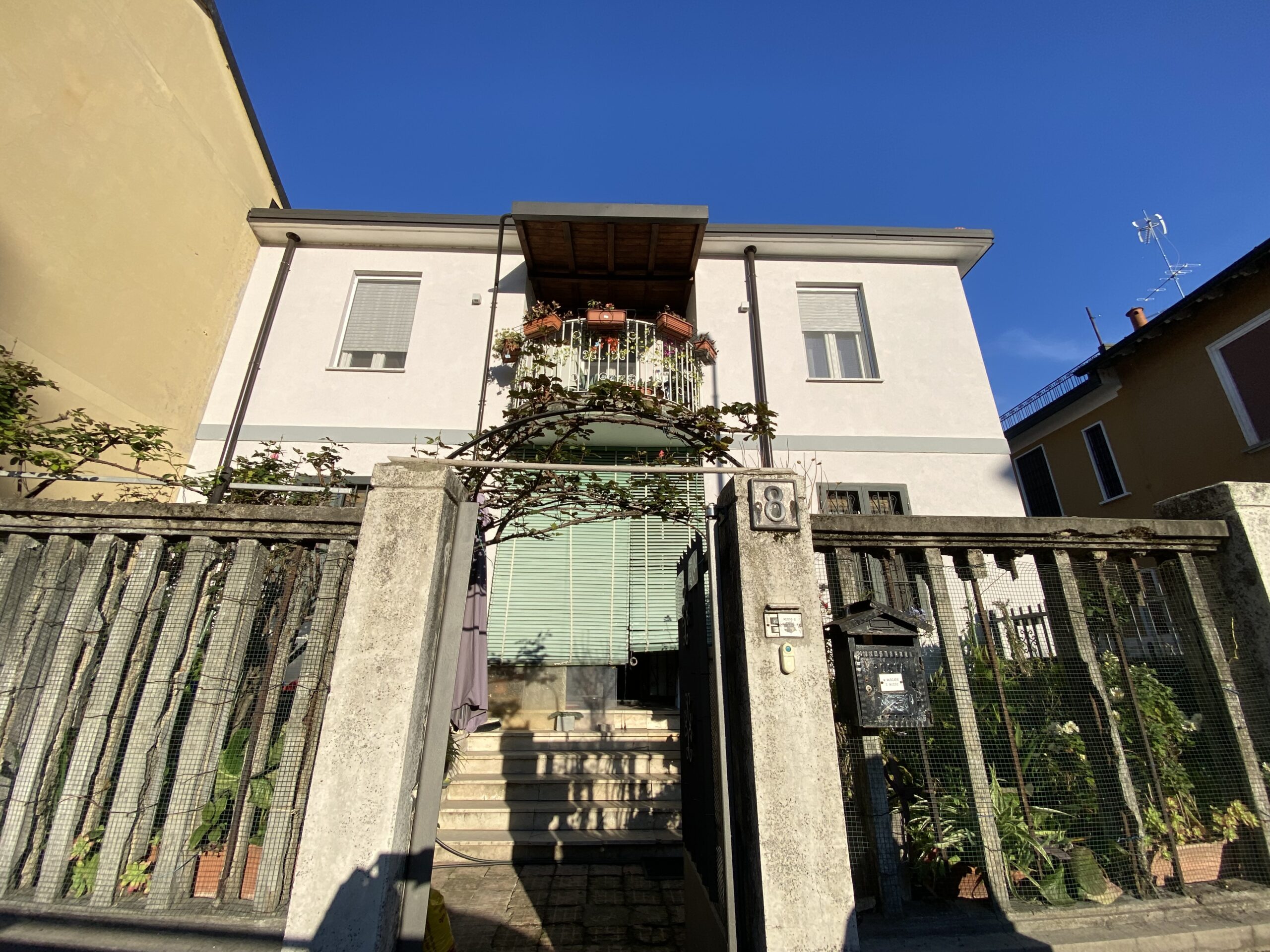 3 locali con giardino