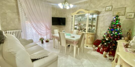 3 locali con doppia esposizione interna