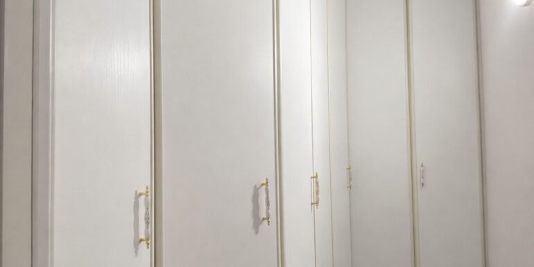 57D5B214-8EA4-4E4D-8B69-FBCBA993677D