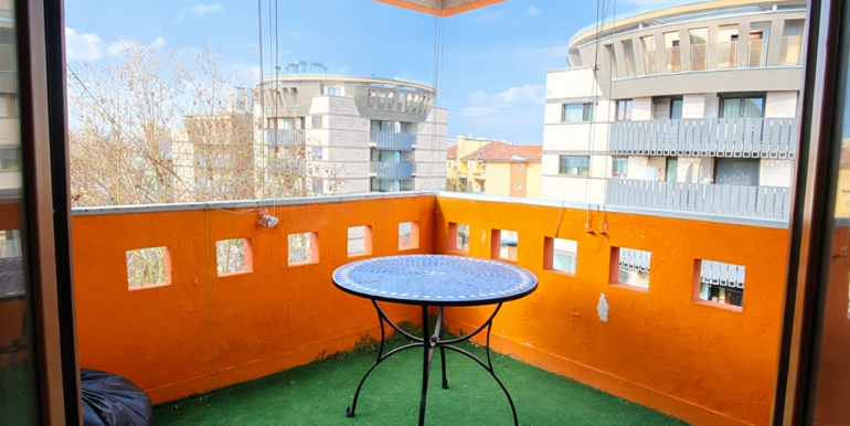 C0251642-C1C9-4FD8-9146-8E790ADD388C