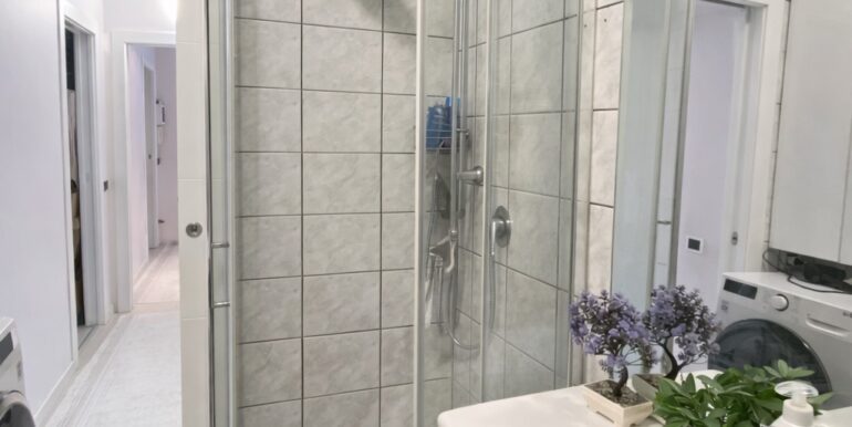 EB6D5D98-683D-4225-BC12-179C7817412E