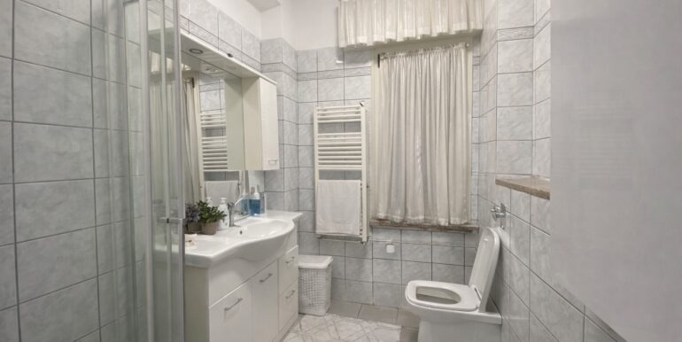 F926C834-D86F-46E7-8369-6713B3FB9E1D