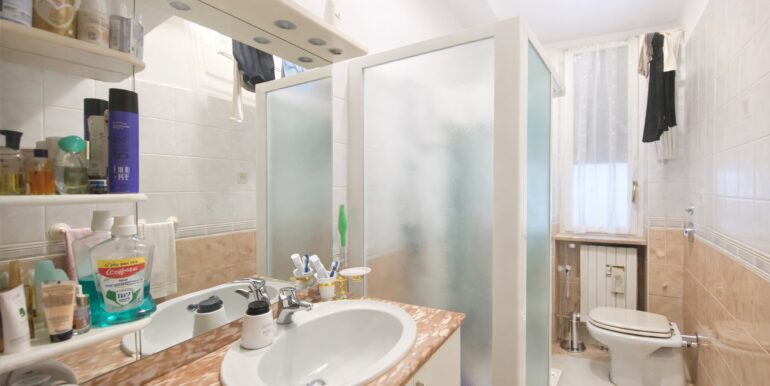 3041B33A-B323-4874-9558-979C916DF4C7