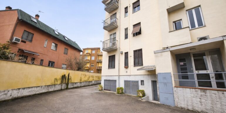 50C50A67-48EC-4856-AEA4-0C89012D5526