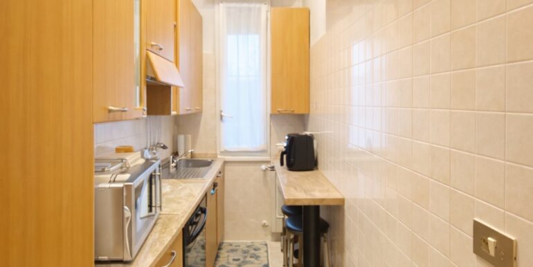 81039C93-86BB-4B80-A687-FDF2CD4905A4