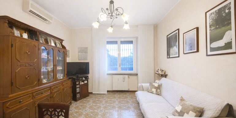 FE469D96-FED9-4E87-8DC3-683B6BADE66E