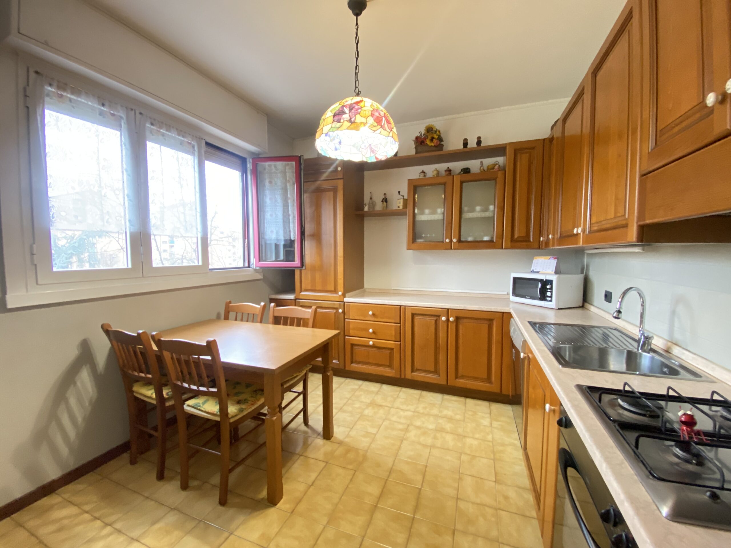 3 locali luminosissimo