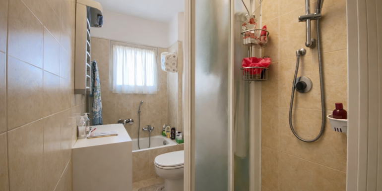 160E8811-FDAF-45C7-8E18-920FC75AB41F