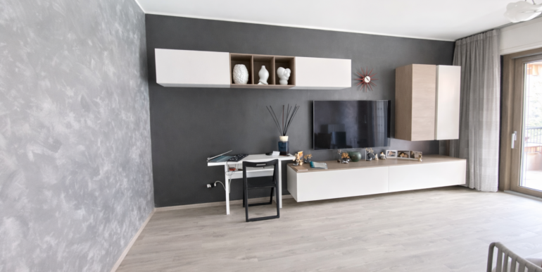 295FC1BB-93A6-4A29-AD36-A8A608DB74D6