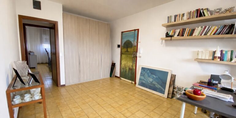 93C508BC-EA6F-425A-B14D-478E13609E91