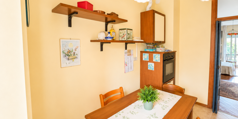 FA09FACB-033F-4884-9173-E87DB3F2BD9F